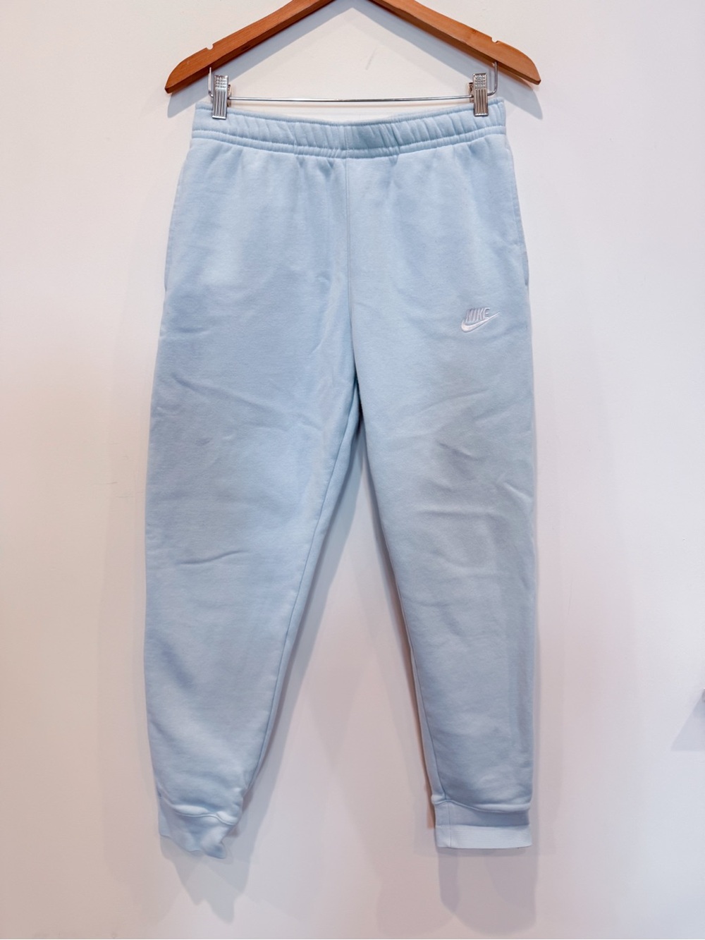 Nike Sportswear Club Fleece Joggers – Glacier Blue – Medium - Picture 2 of 8